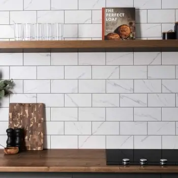 Vena Biana Bevelled Matt Marble Effect Metro Tiles