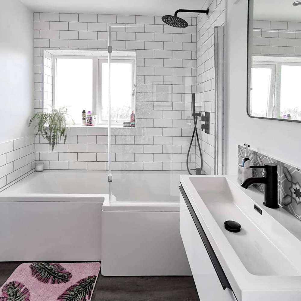 Beth’s Tired Bathroom was given a Vintage Makeover
