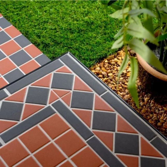 Churchill Crimson & Midnight Corner Tiles