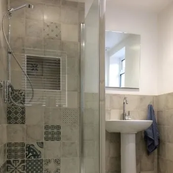 White Gloss Antiqua Wall Tiles