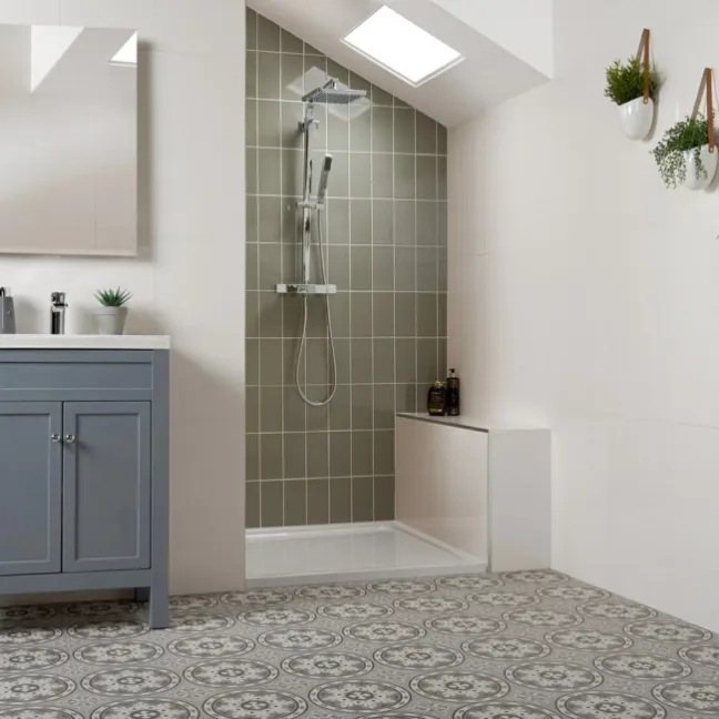 Flat Greenwich Green Gloss Metro Wall Tiles