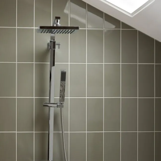 Flat Greenwich Green Gloss Metro Wall Tiles
