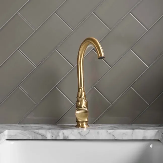 Flat Kentish Town Gloss Grey Metro Tiles