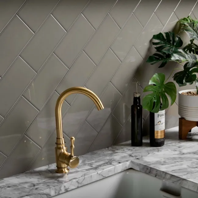Flat Kentish Town Gloss Grey Metro Tiles