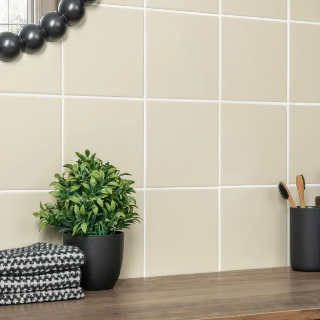 Monocolour Rico Beige Matt Flat Square Wall Tiles 150x150