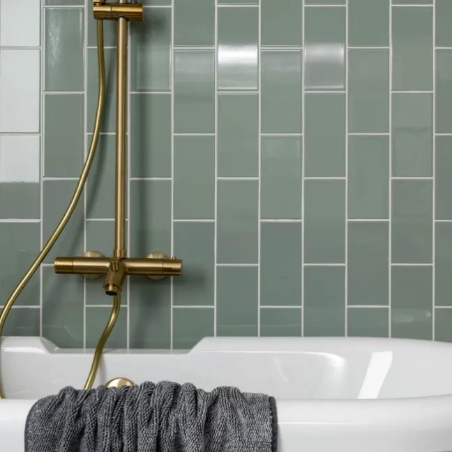 Monocolour Rico Green Gloss Flat Metro Wall Tiles 200x100