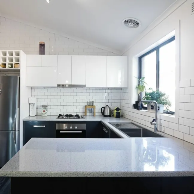 Flat Ceramic Whitechapel Gloss White  Metro Tiles