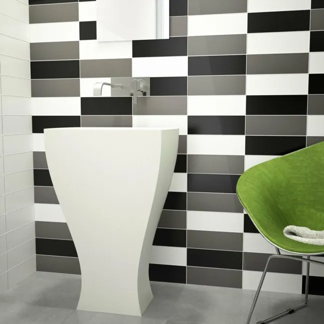 Rhian Gloss Black Brick Tiles