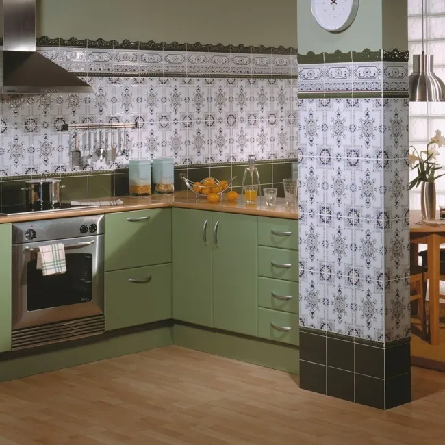 Plain Green Bargello Tiles