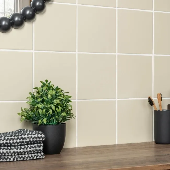 Monocolour Rico Beige Matt Flat Square Wall Tiles 150x150