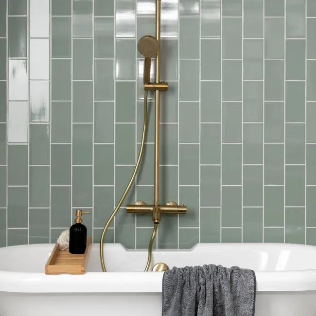 Monocolour Rico Green Gloss Flat Metro Wall Tiles 200x100