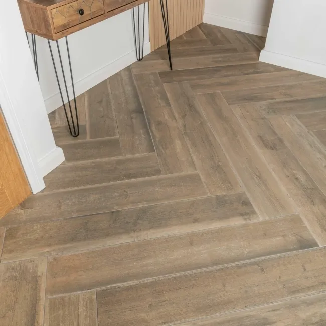 Elm Rustic Oak Wood Effect Wall and Floor Tile