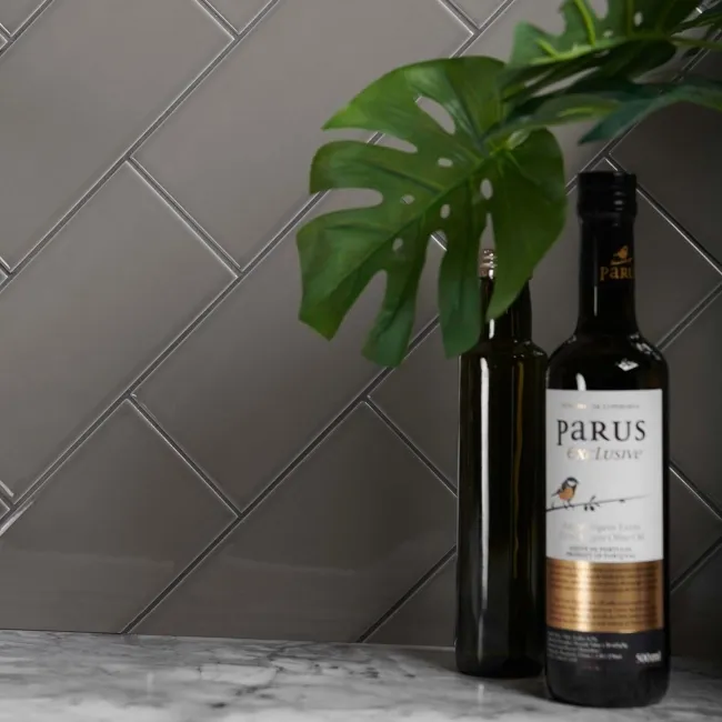 Flat Kentish Town Gloss Grey Metro Tiles