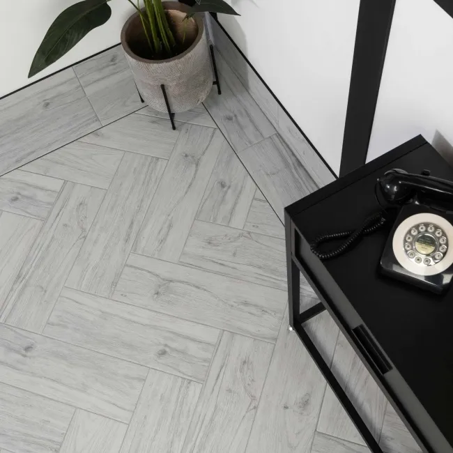 Friston White Oak Wood Effect Porcelain Floor Tiles