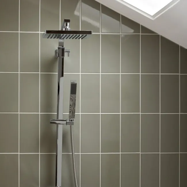 Flat Greenwich Green Gloss Metro Wall Tiles