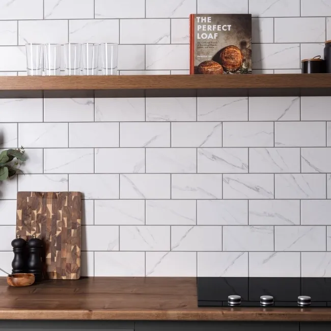 Vena Biana Bevelled Matt Marble Effect Metro Tiles