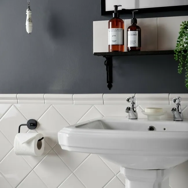 Capsule® Cotton White Gloss Flat Victorian 150x150 Wall Tiles