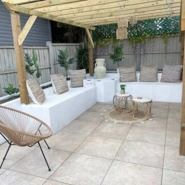 Medici Natural Beige Stone Effect 20mm Porcelain Paving Slabs