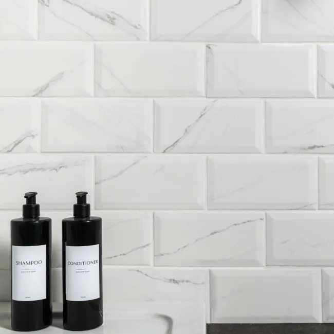 Vena Biana Bevelled Matt Marble Effect Metro Tiles