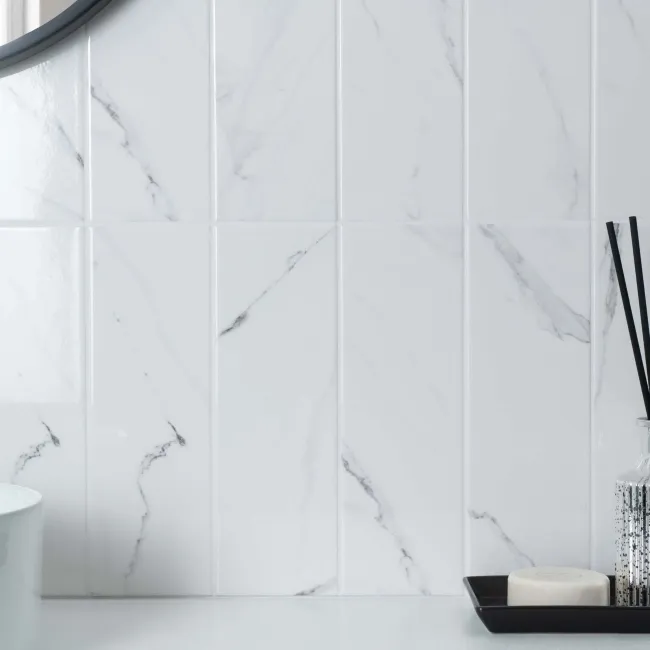 Vena Biana White Flat Gloss Marble Effect Metro 30x10 Wall Tiles