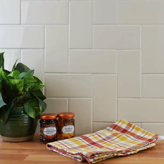 Victoria Gloss Cream Mini Metro Tiles