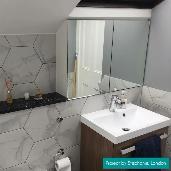 Voronoi White Marble Effect Hexagon Tiles