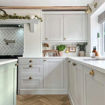 Chiffon Hand Crafted White Metro Tiles