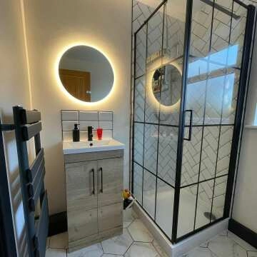 Voronoi White Marble Effect Hexagon Tiles