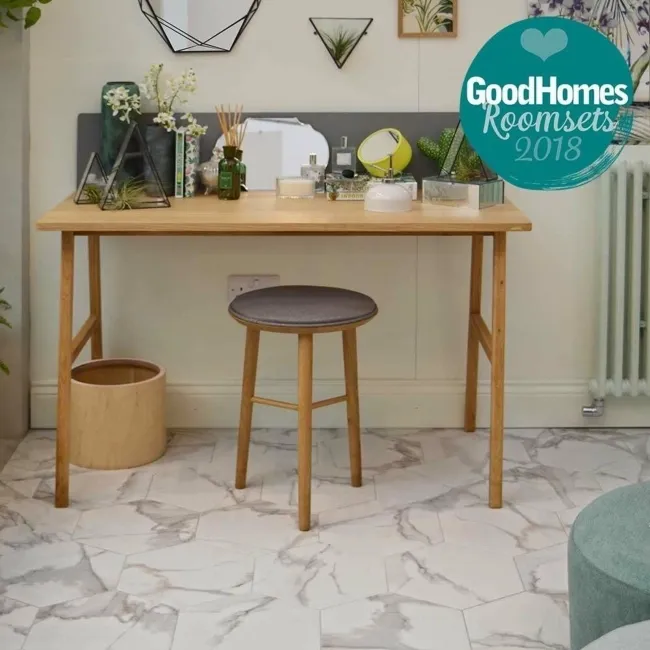 Voronoi White Marble Effect Hexagon Tiles