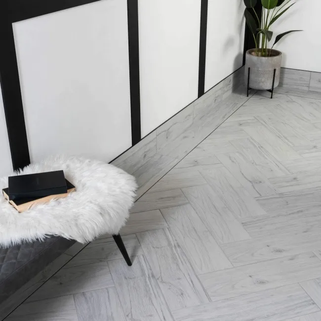 Friston White Oak Wood Effect Porcelain Floor Tiles