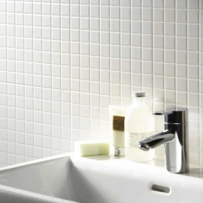 Pixel White Square Gloss 25x25 Mosaic Tiles