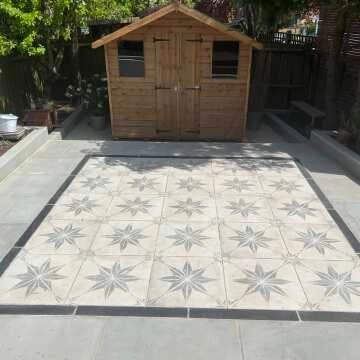 Leinz Estrella Star Patterned 20mm Porcelain Paving Slab