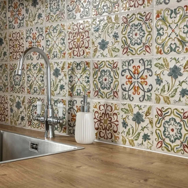 Lucy Flower Embossed Gloss Decor Wall Tiles