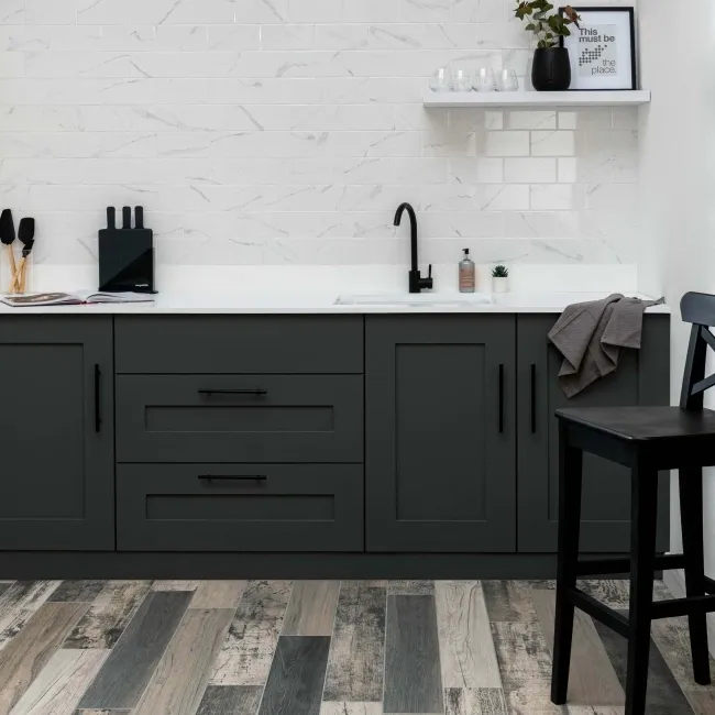 Vena Biana Flat Gloss Marble Effect Metro Tiles 20x10