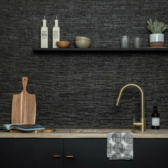Isidora Oscura Thin Splitface Effect Tiles