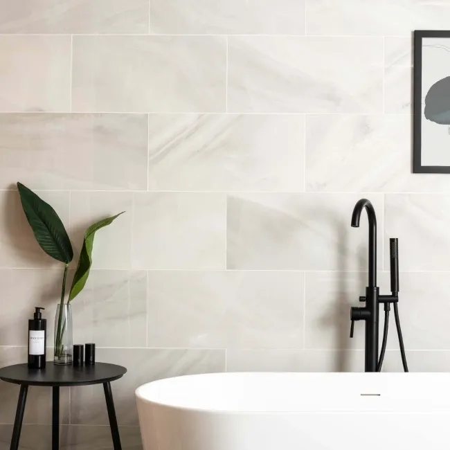 Lustra White Marble Effect Porcelain Tiles 600x300