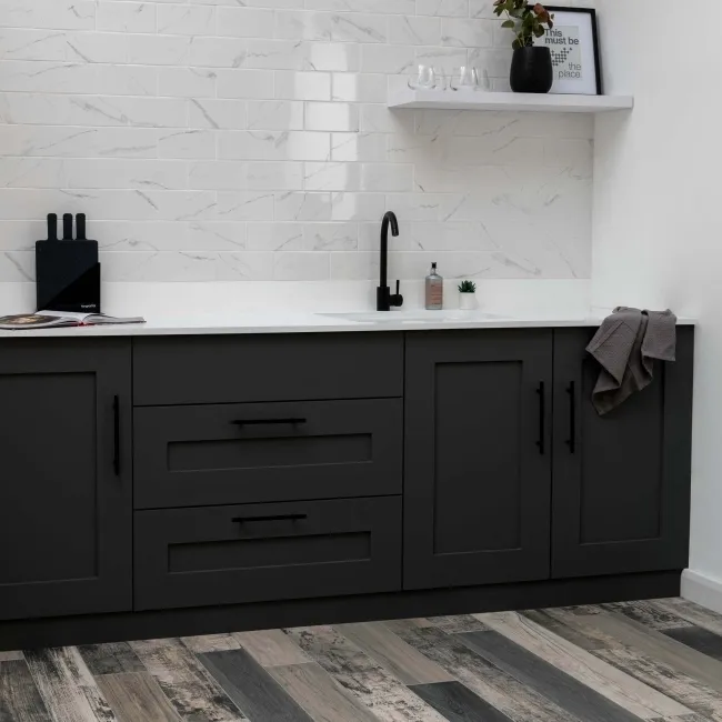 Vena Biana Flat Gloss Marble Effect Metro Tiles 20x10