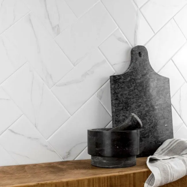 Vena Biana Flat Gloss Marble Effect Metro Tiles 20x10