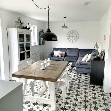 Scintilla Black Star Pattern Tiles