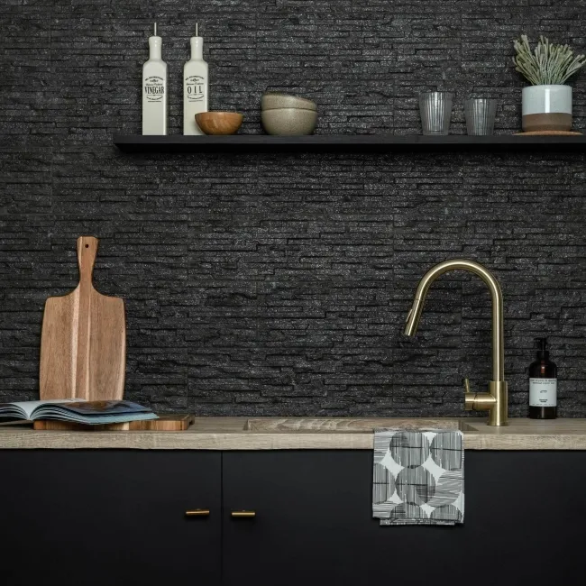 Isidora Oscura Thin Splitface Effect Tiles
