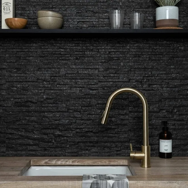 Isidora Oscura Thin Splitface Effect Tiles