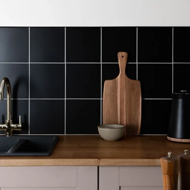 MonoEdge Black Matt Ceramic Wall Tiles 200x200