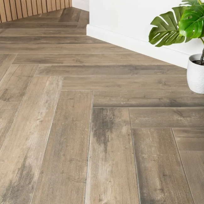 Elm Rustic Oak Wood Effect Wall and Floor Tile