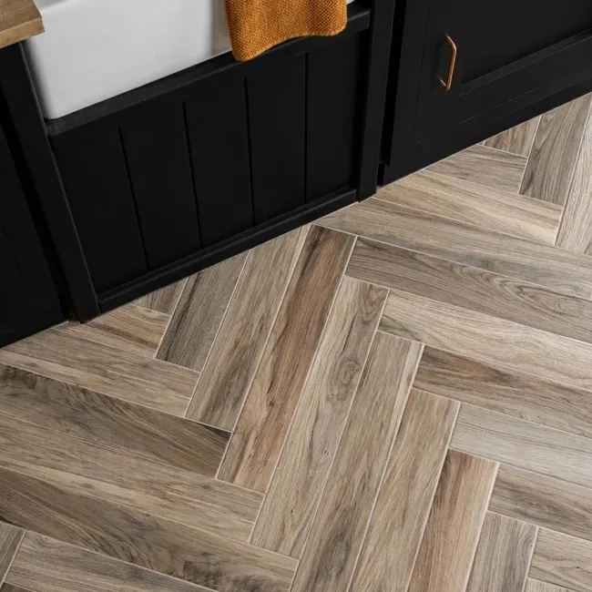 Bosco Castagno Wood Effect Porcelain Floor Tiles