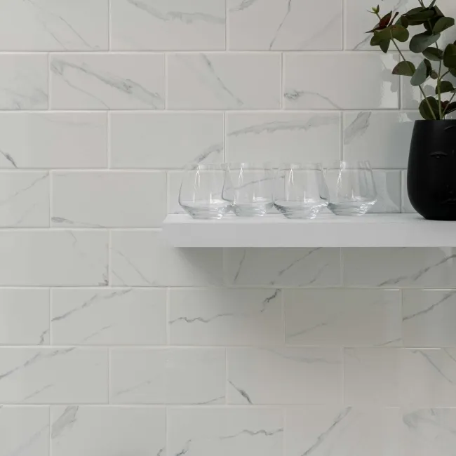 Vena Biana Flat Gloss Marble Effect Metro Tiles 20x10