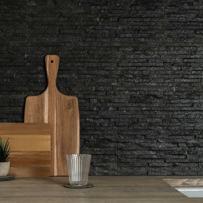 Isidora Oscura Thin Splitface Effect Tiles