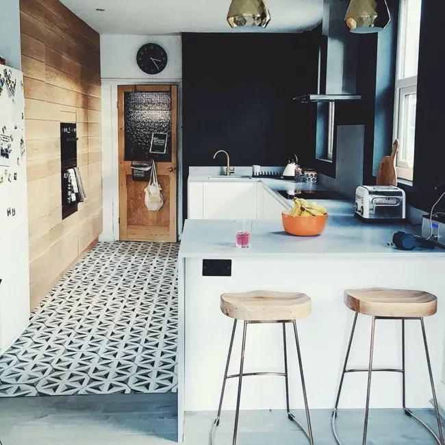 Contour Shadow Black and White Hexagon Patterned Floor Tiles