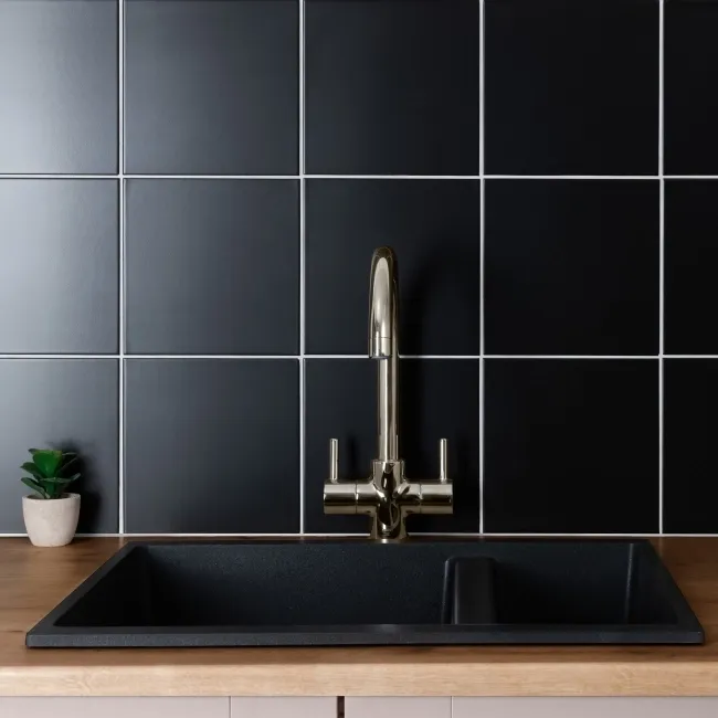 MonoEdge Black Matt Ceramic Wall Tiles 200x200