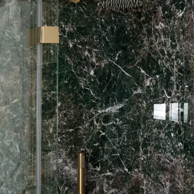 Trepanel Aqua Luxe® Green Dramatic Marble Effect Embossed Gloss SPC XXL Wall Panel