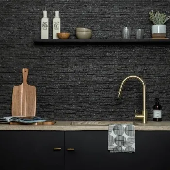Isidora Oscura Thin Splitface Effect Tiles